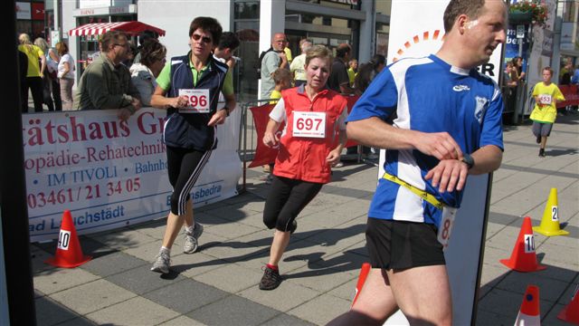 ../Images/BenefizlaufMerseburg2011 (121).jpg